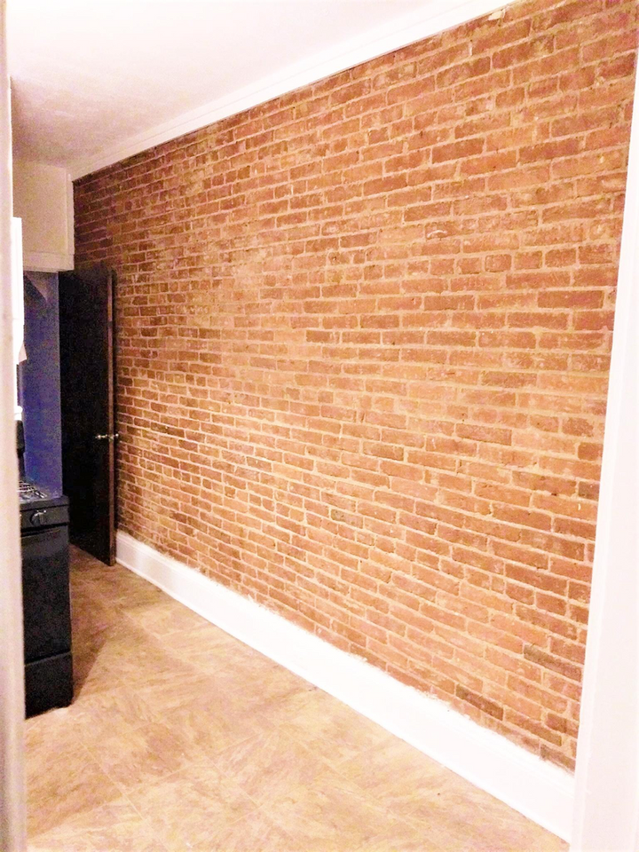 654 Saint Joseph Street - Photo 3 of 8