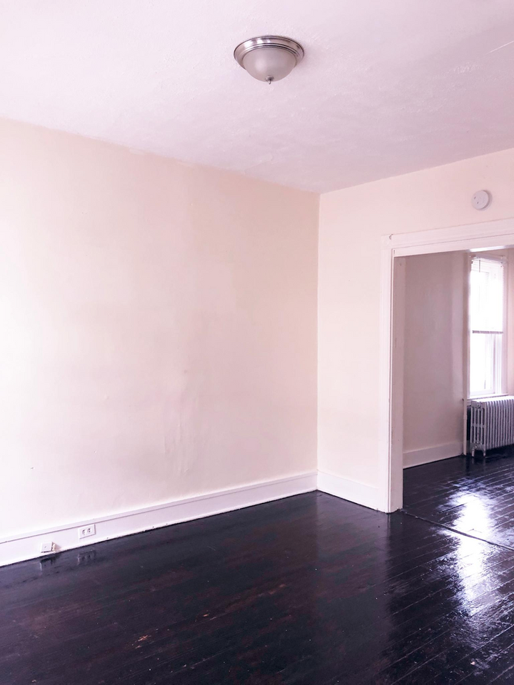 654 Saint Joseph Street - Photo 7 of 8