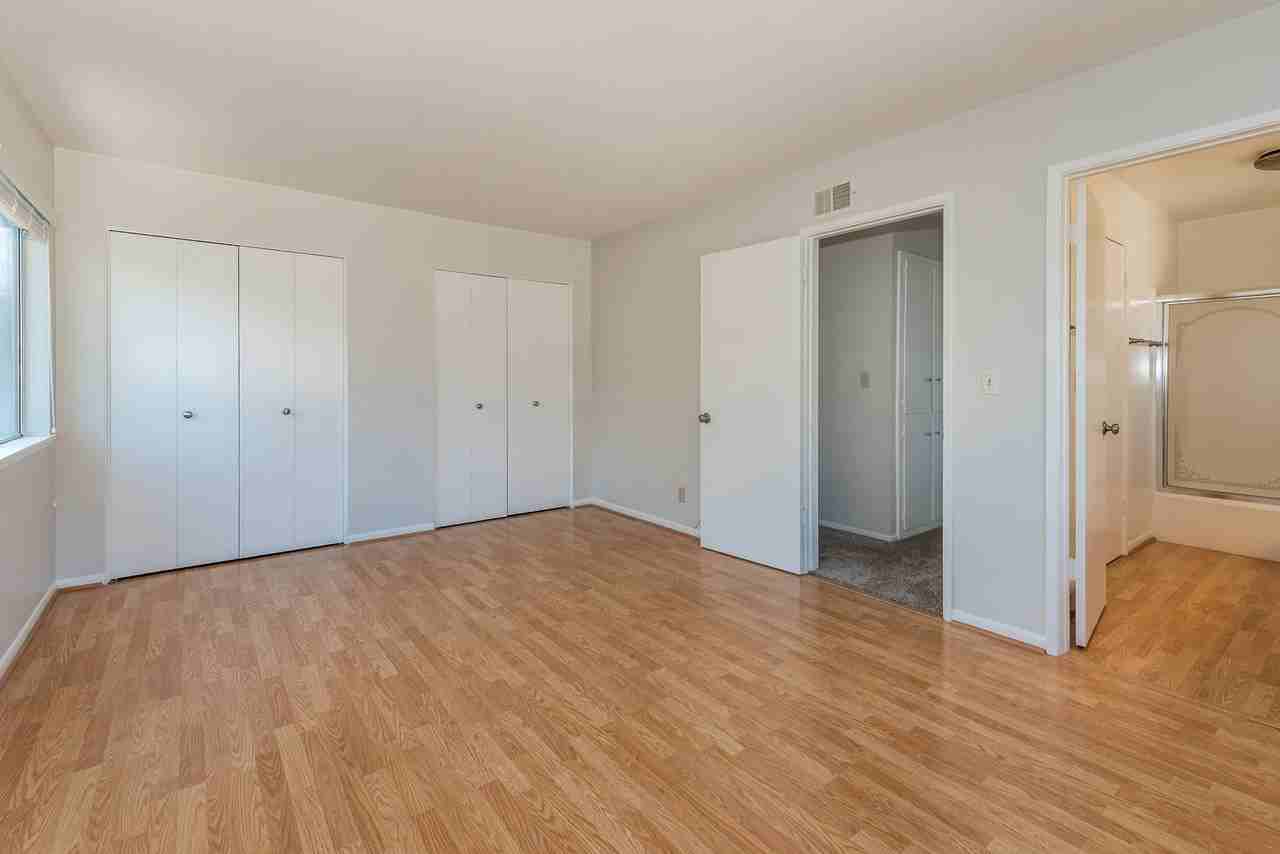 Elmhurst Place - 7373 - Photo 2 of 21