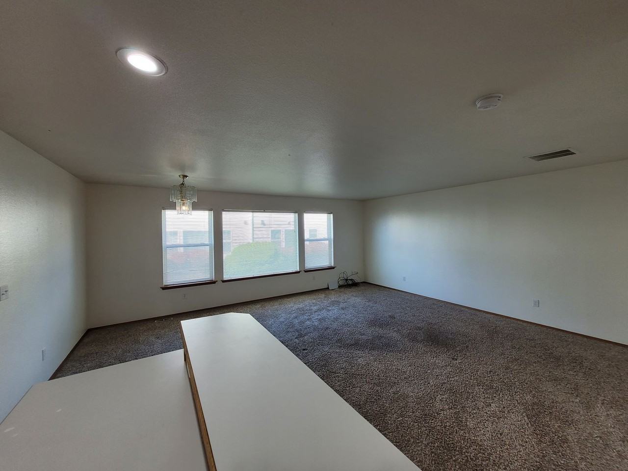 1404skyl - Photo 3 of 18