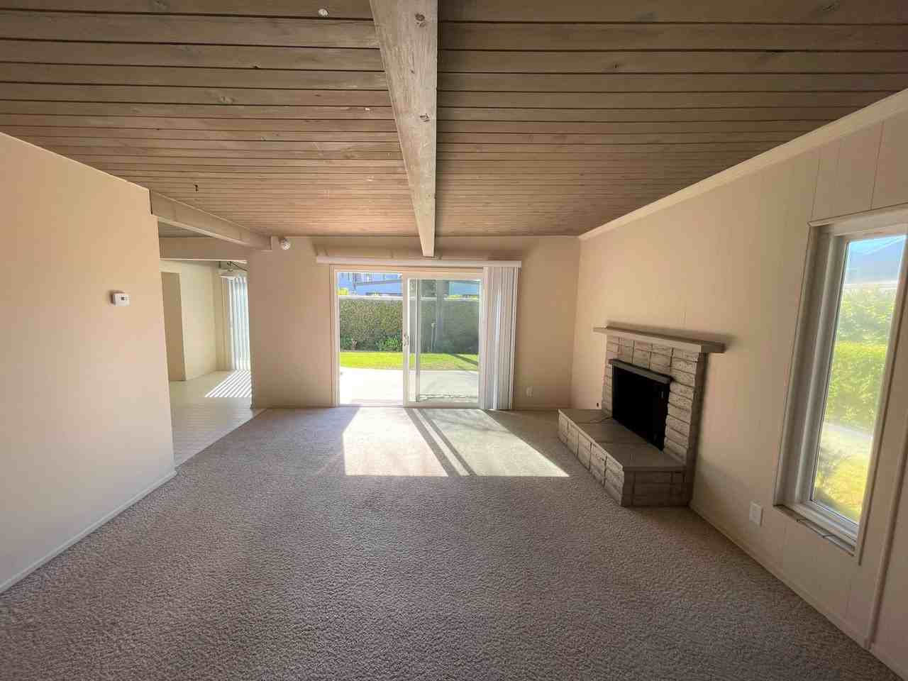 978 Brockton Ln - Photo 3 of 18