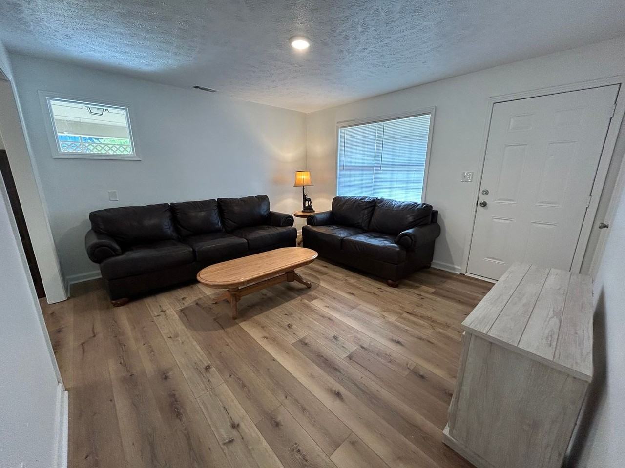 449 Joshwood Dr - Photo 2 of 11
