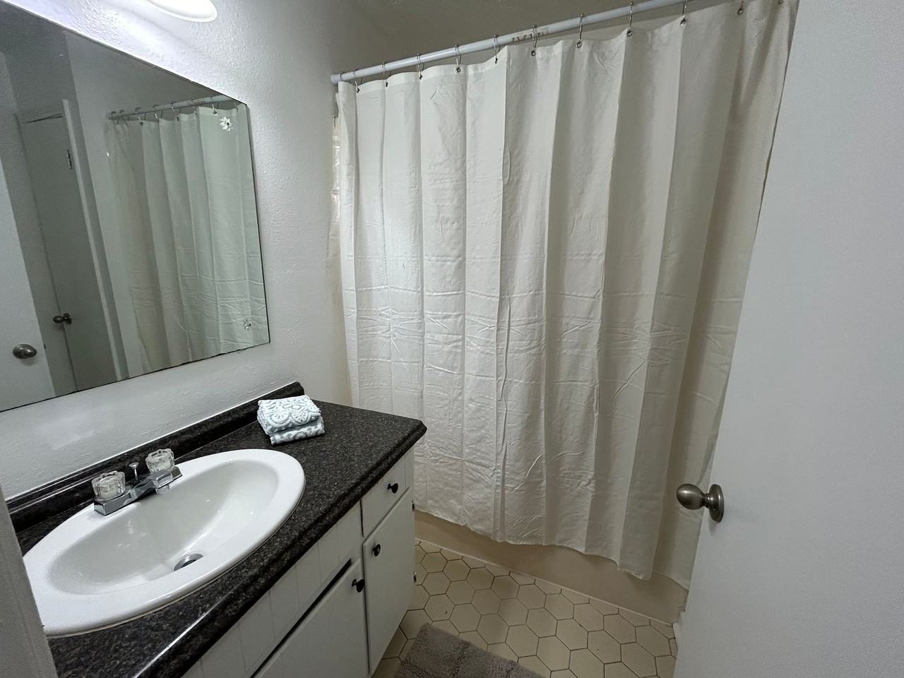 449 Joshwood Dr - Photo 7 of 11