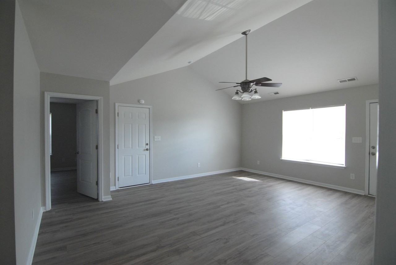 2804 Pleasant Garden Rd - Photo 3 of 13