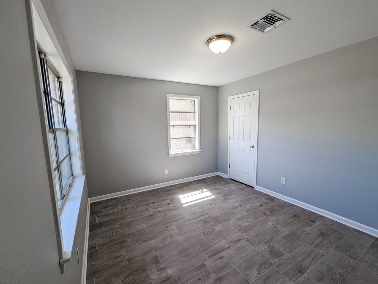 4012 Stuart Ave - Photo 6 of 8