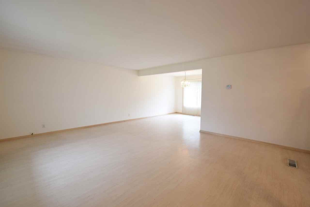 1529 Pine Grove Way - Photo 7 of 20