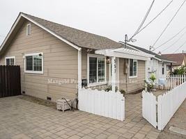 featured image of 557 Robinson St
