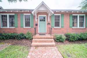 featured image of 1025 Sw 5th Ave