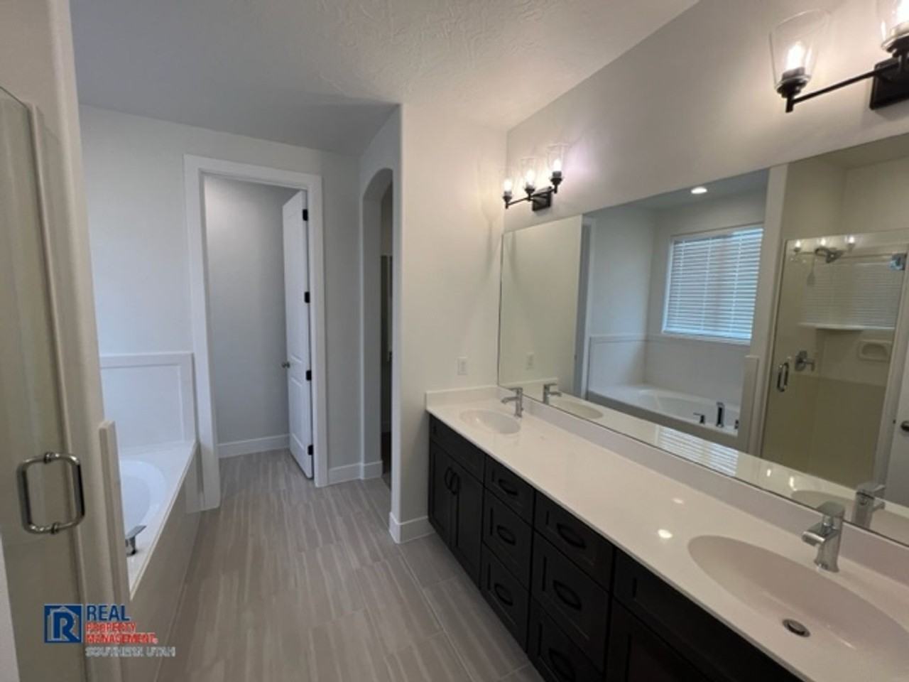 1837 W 350 N - Photo 7 of 11