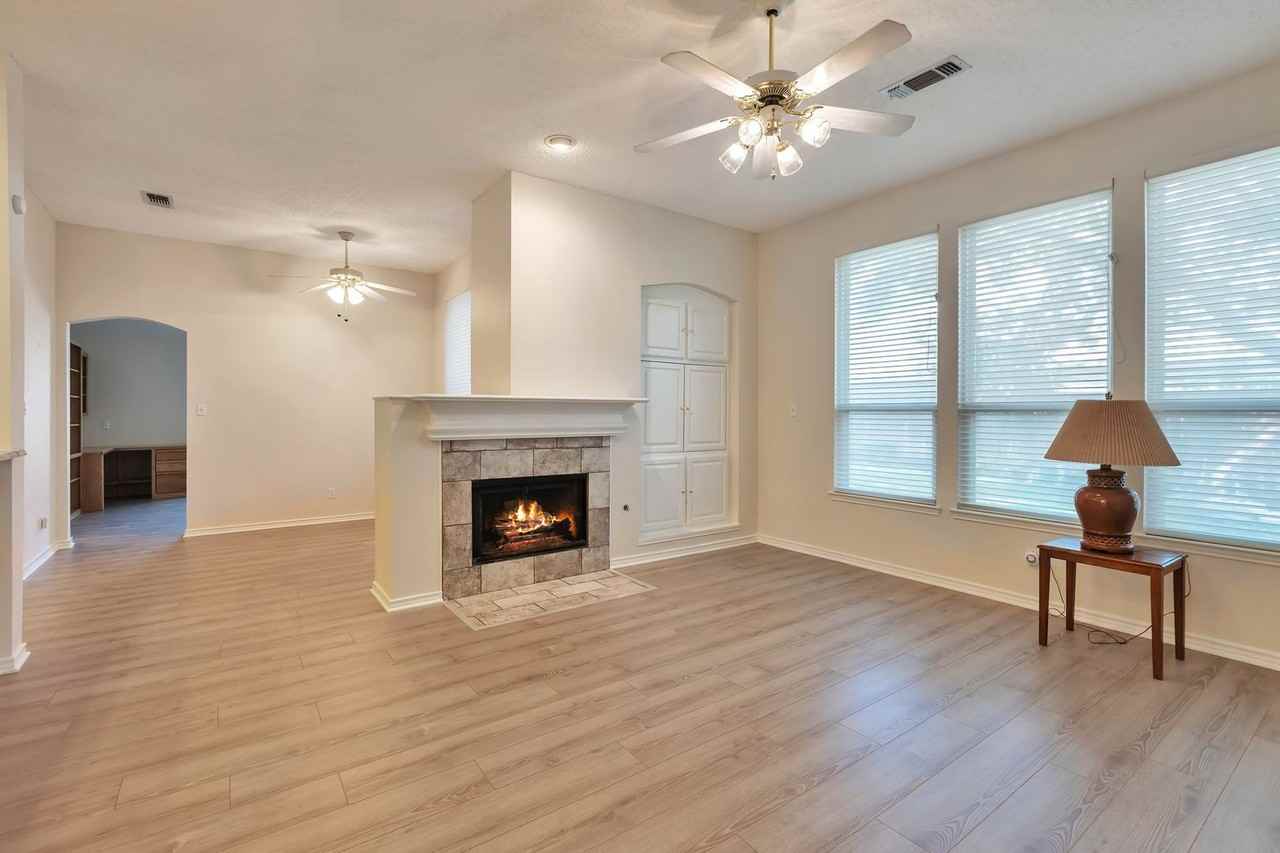 1 Dobree Ct - Photo 3 of 16