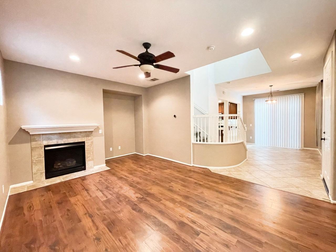 8708 Nantes Ln - Photo 3 of 34