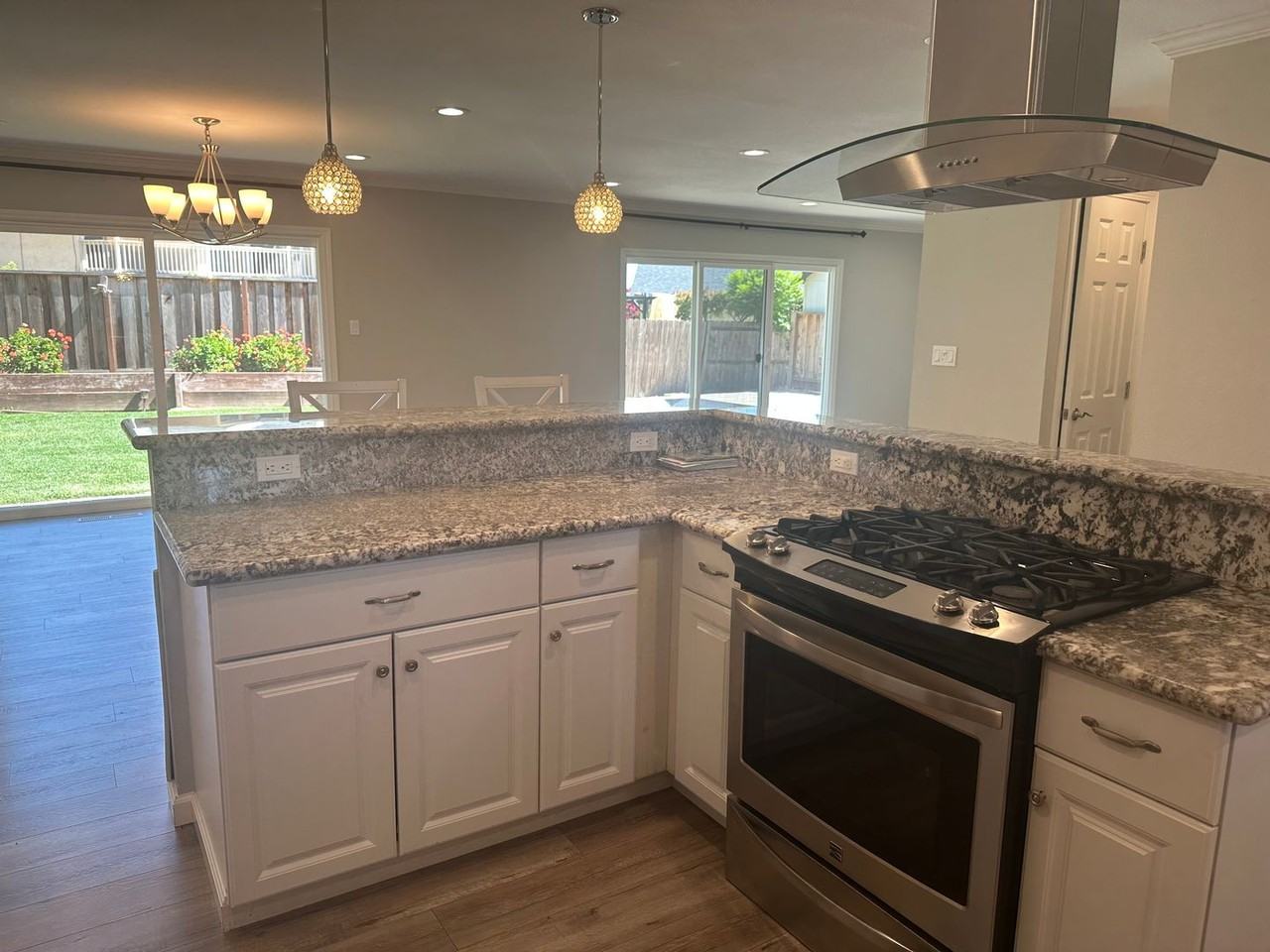 4210 Eggers Dr - Photo 2 of 14