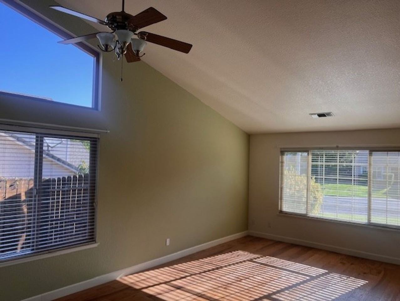 580 Vansicklen Way - Photo 3 of 26