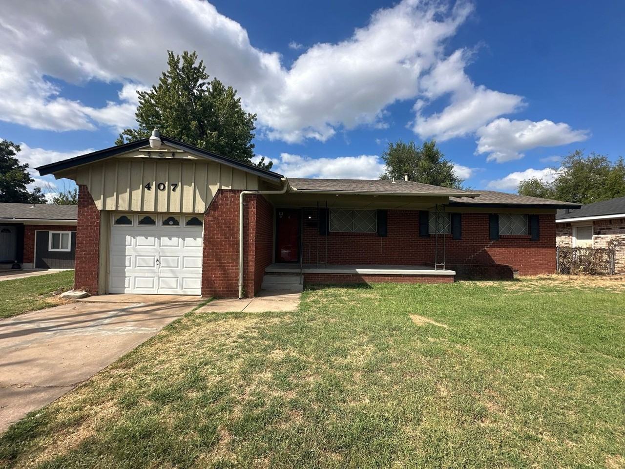 407 W Fairchild Dr - Photo 2 of 26