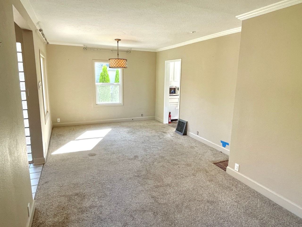 5612 Se Liebe St - Photo 7 of 30