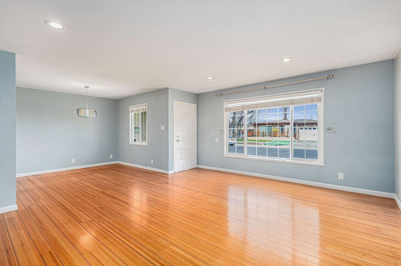 19133 Times Ave #LU - Photo 2 of 18