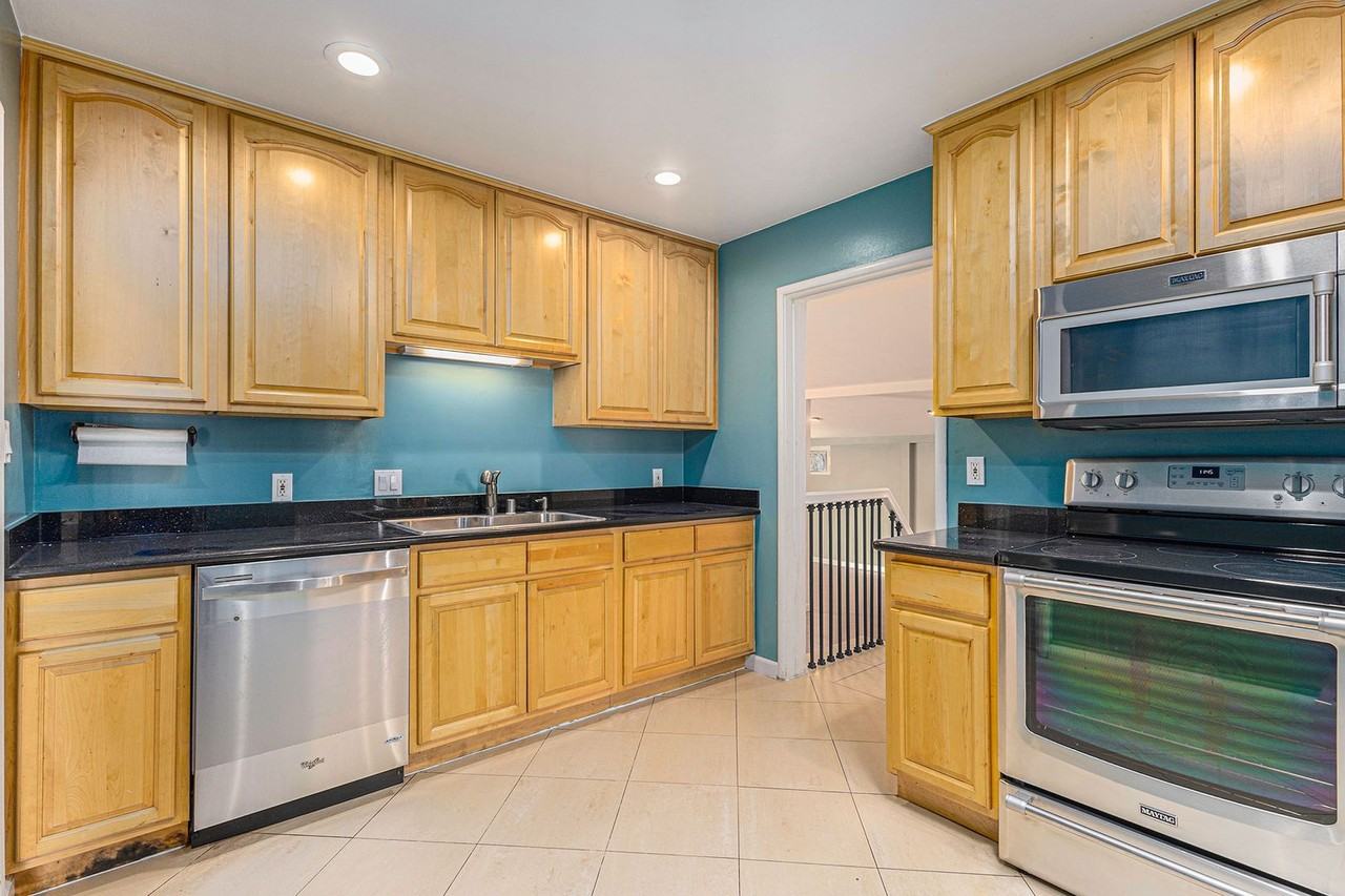 19133 Times Ave #LU - Photo 6 of 18