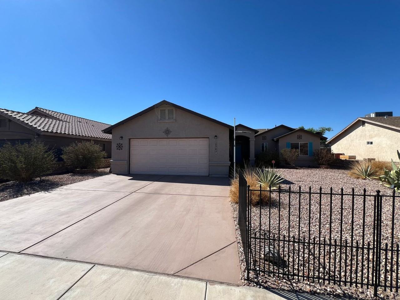 10243 E 37th Pl - Photo 2 of 31