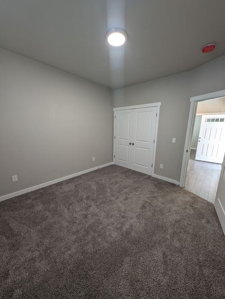 550 E Road Of Tralee - Photo 6 of 26
