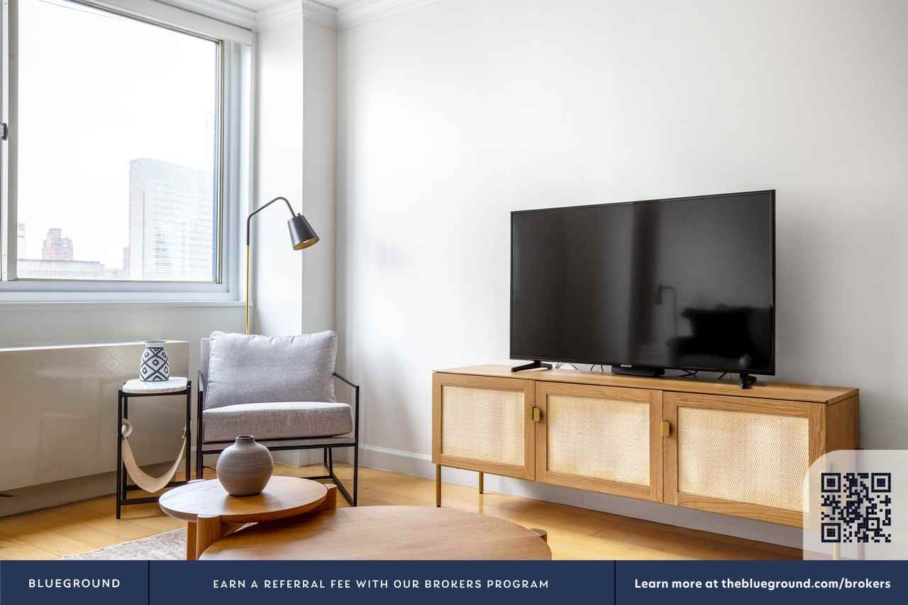 60 West 66th Street - Photo 5 of 39