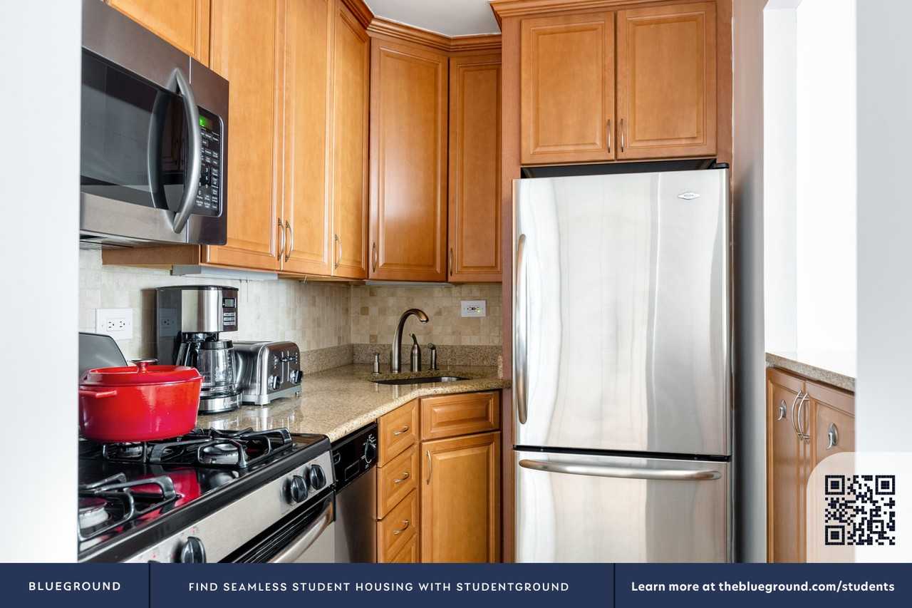 60 West 66th Street - Photo 7 of 39