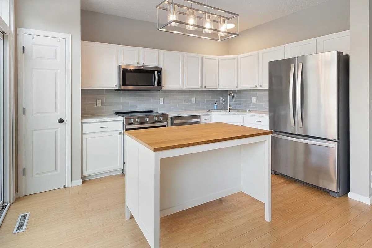 4672 Bulrush Boulevard - Photo 5 of 13