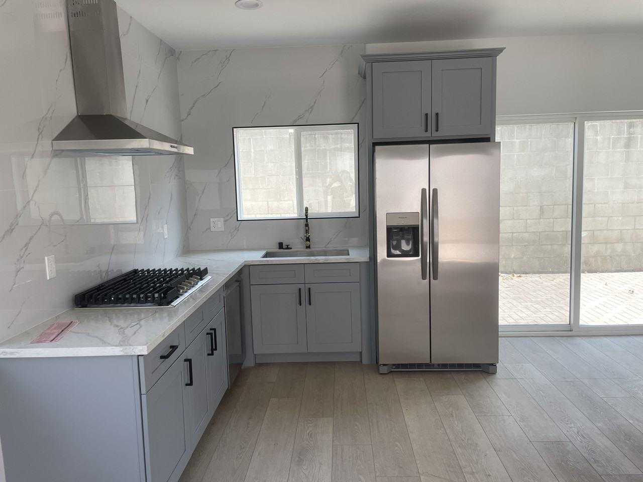 2034 Wesleygrove Ave #NA - Photo 3 of 27
