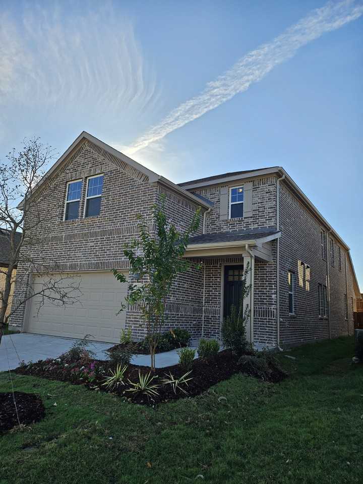 1663 Gracehill Way #NA - Photo 2 of 10