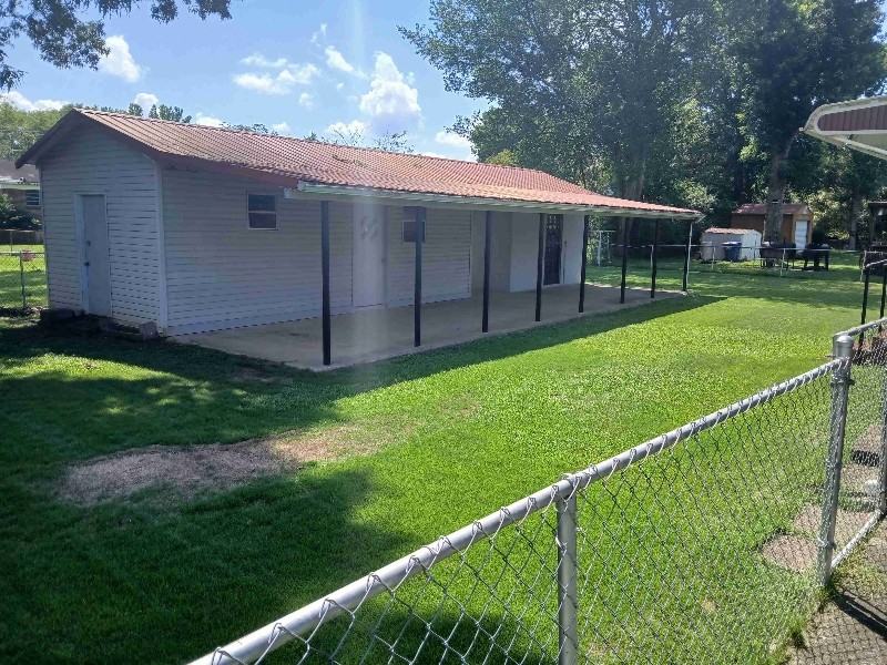 106 Franklin Dr S - Photo 3 of 21