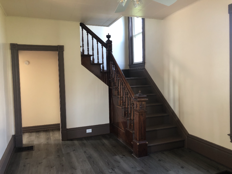 742 Fairview Rd - Photo 2 of 20