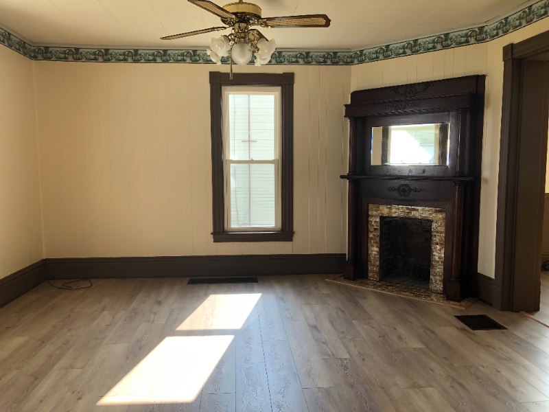 742 Fairview Rd - Photo 3 of 20