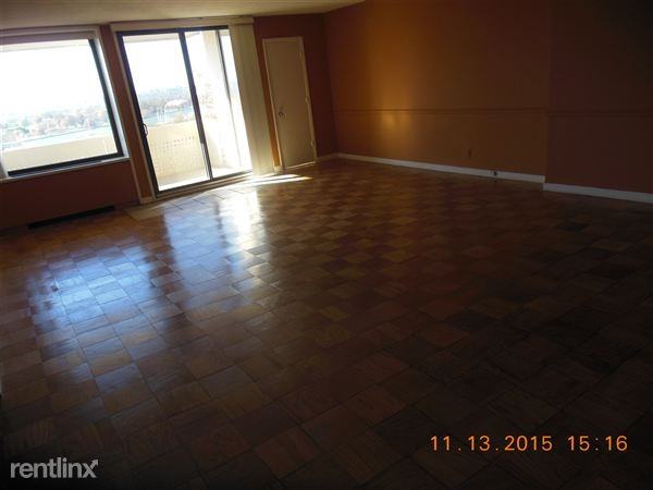 430 M St SW - Photo 3 of 6
