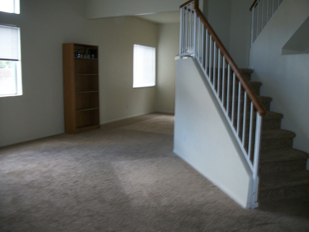 1719 Mesquite Ct - Photo 2 of 9