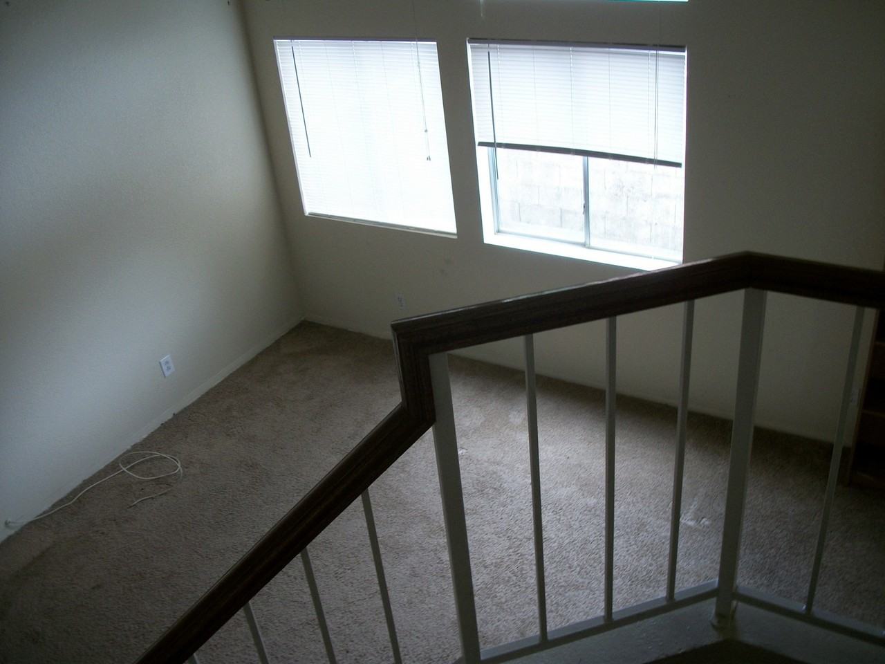 1719 Mesquite Ct - Photo 5 of 9