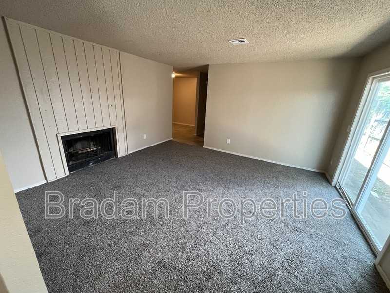 5981 E 25th Pl - Photo 2 of 17