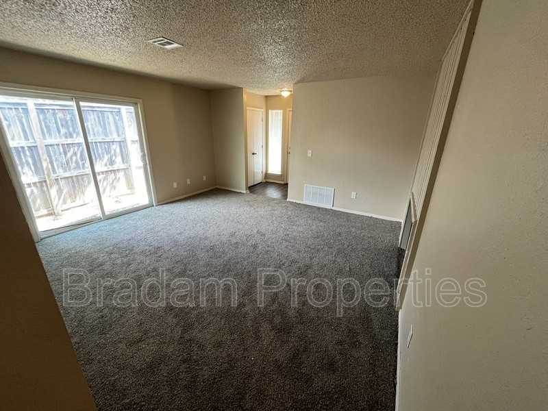 5981 E 25th Pl - Photo 3 of 17