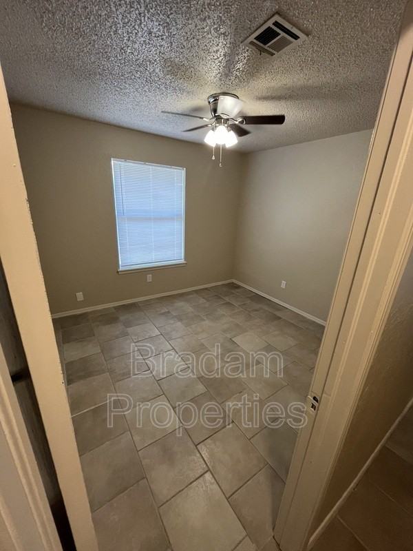 5981 E 25th Pl - Photo 6 of 17