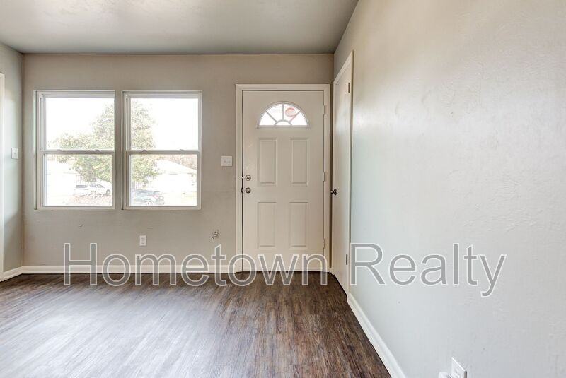 3116 Ne 13th St - Photo 3 of 29