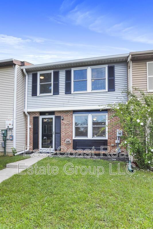 140 Sandalwood Ct - Photo 2 of 30