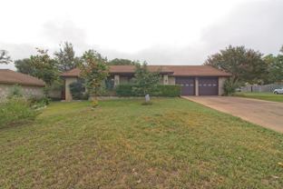 400 Deepwood Dr - Photo 1 of 1