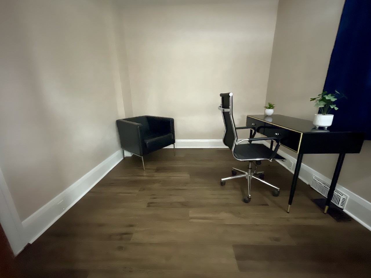 1106 Moy Ave - Photo 5 of 38