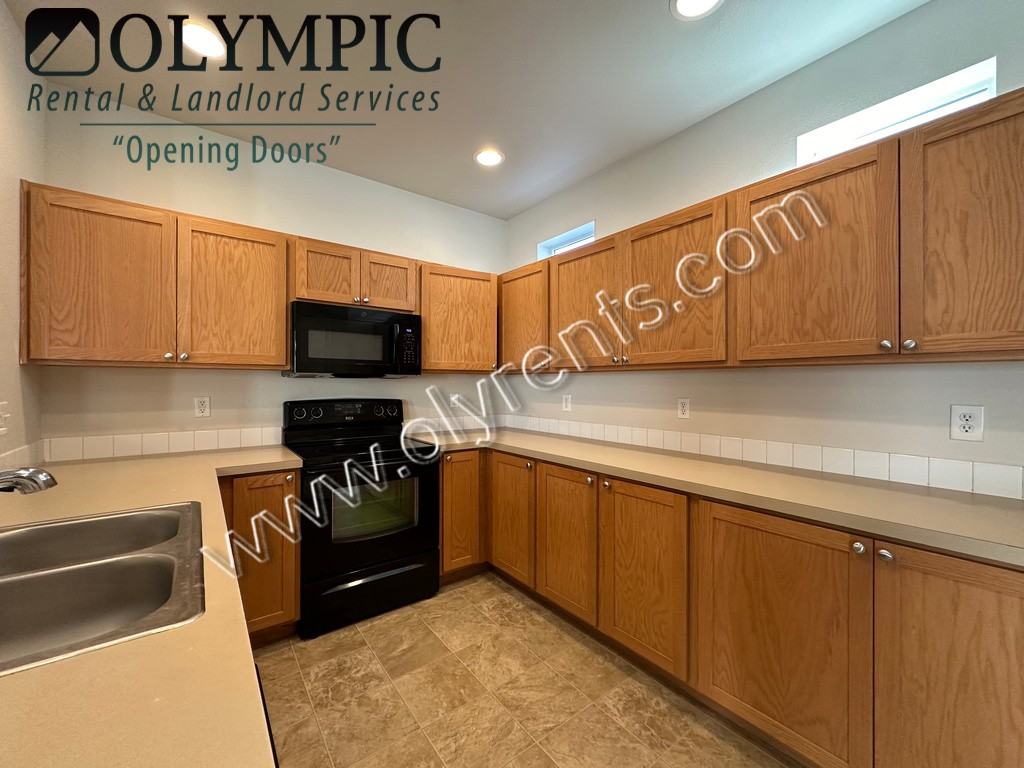 4312 Edgewater Blvd Ne - Photo 5 of 23