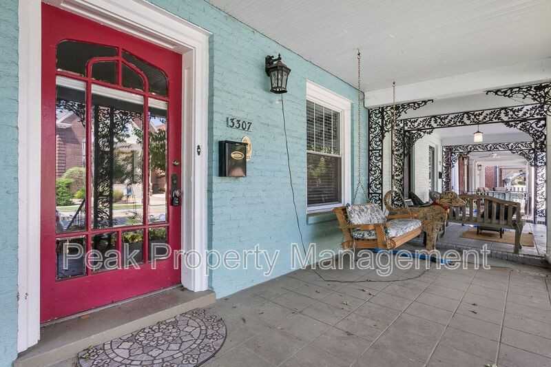 3307 Grove Ave - Photo 5 of 38