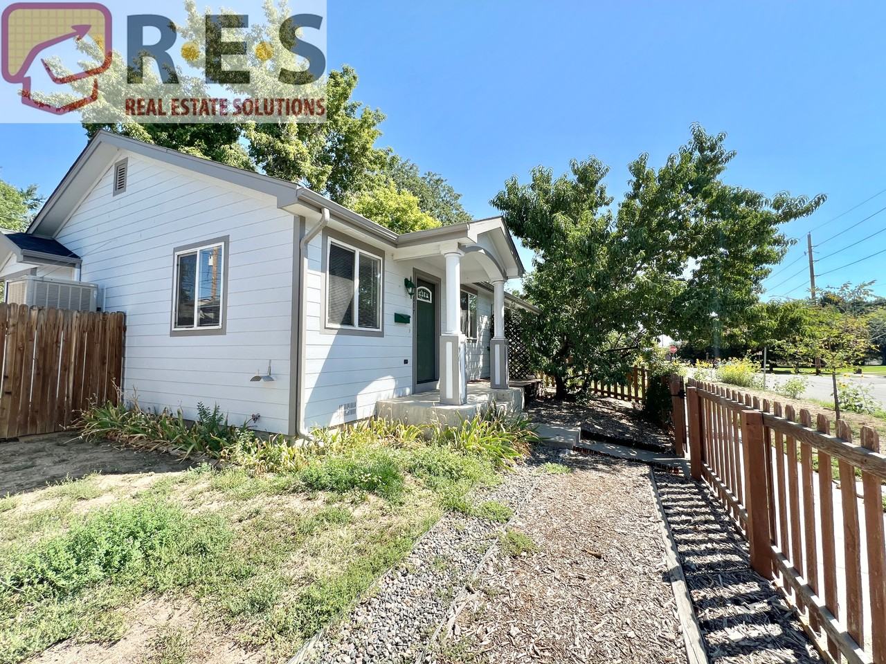 1617 W 39th Ave - Photo 3 of 17
