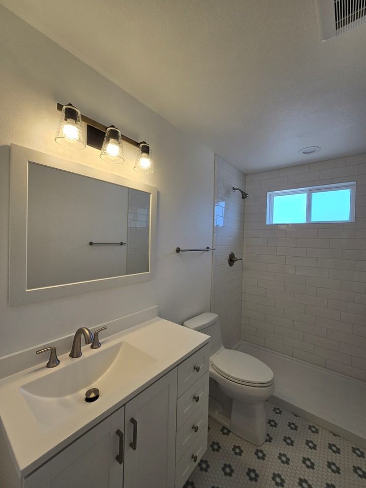 1531 Ne 11th St - Photo 2 of 19