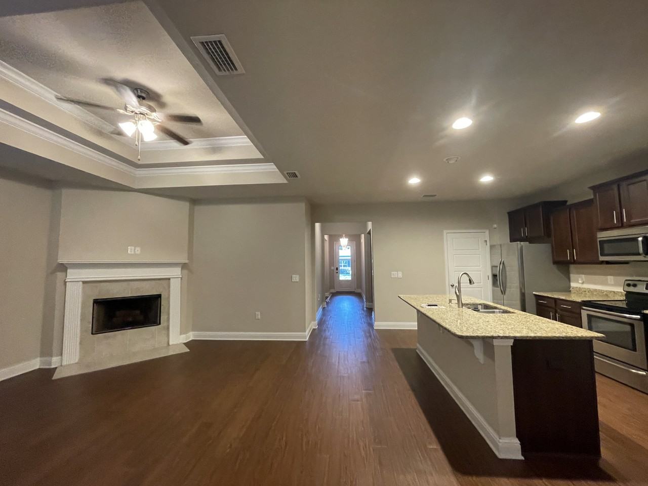 7824 Barrington Ln - Photo 3 of 13