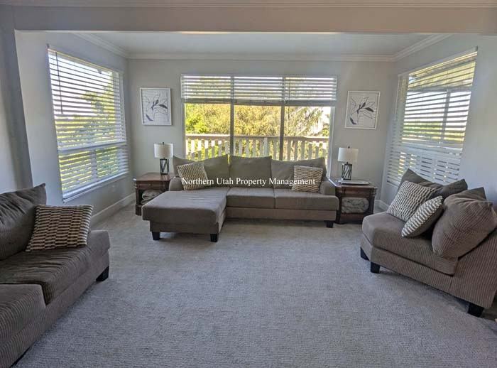 4793 Panorama Dr - Photo 2 of 38