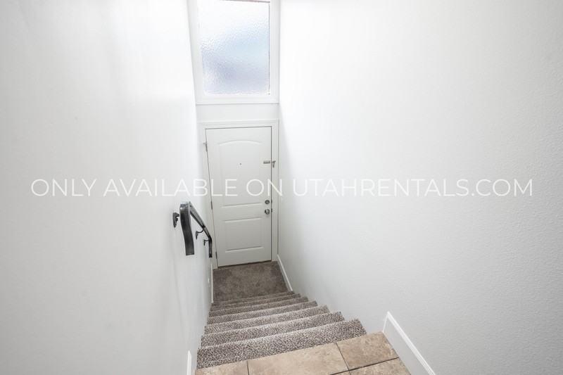 338 Cedarwood Dr - Photo 2 of 31
