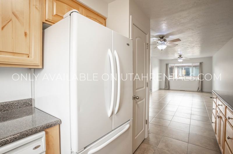 338 Cedarwood Dr - Photo 7 of 31
