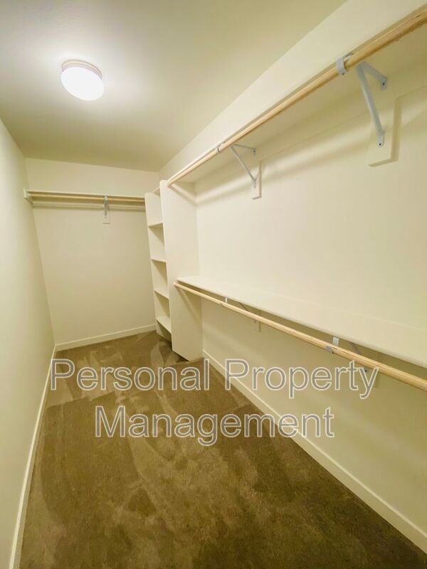 6009 Ne 105th Ave #A - Photo 7 of 16
